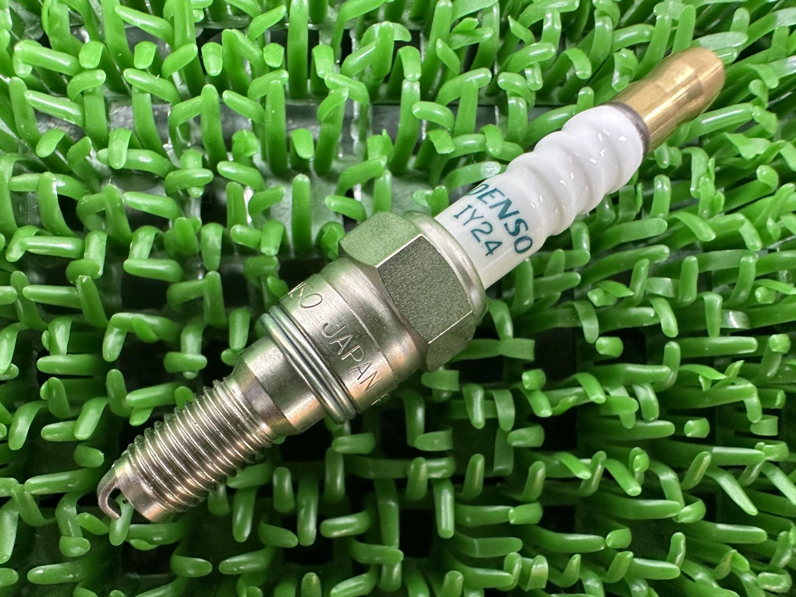 DENSO製スマートディオZ4 スパークプラグ IY24/5400 社外 新品 バイク