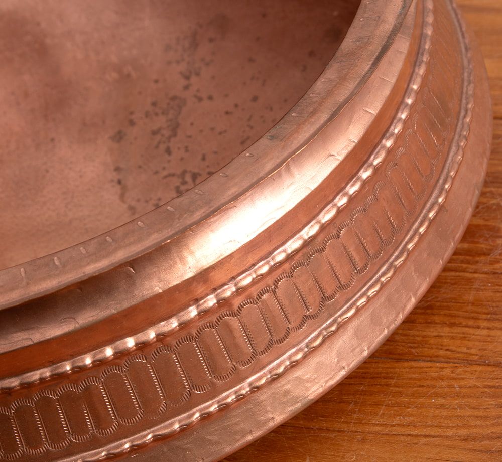 ネパールの銅の水盆 カッパー フットバス 直径30cm程度 水盆 フットバス 足浴桶 スパボウル 足湯 フットボウ KANDAIZUMI_COM