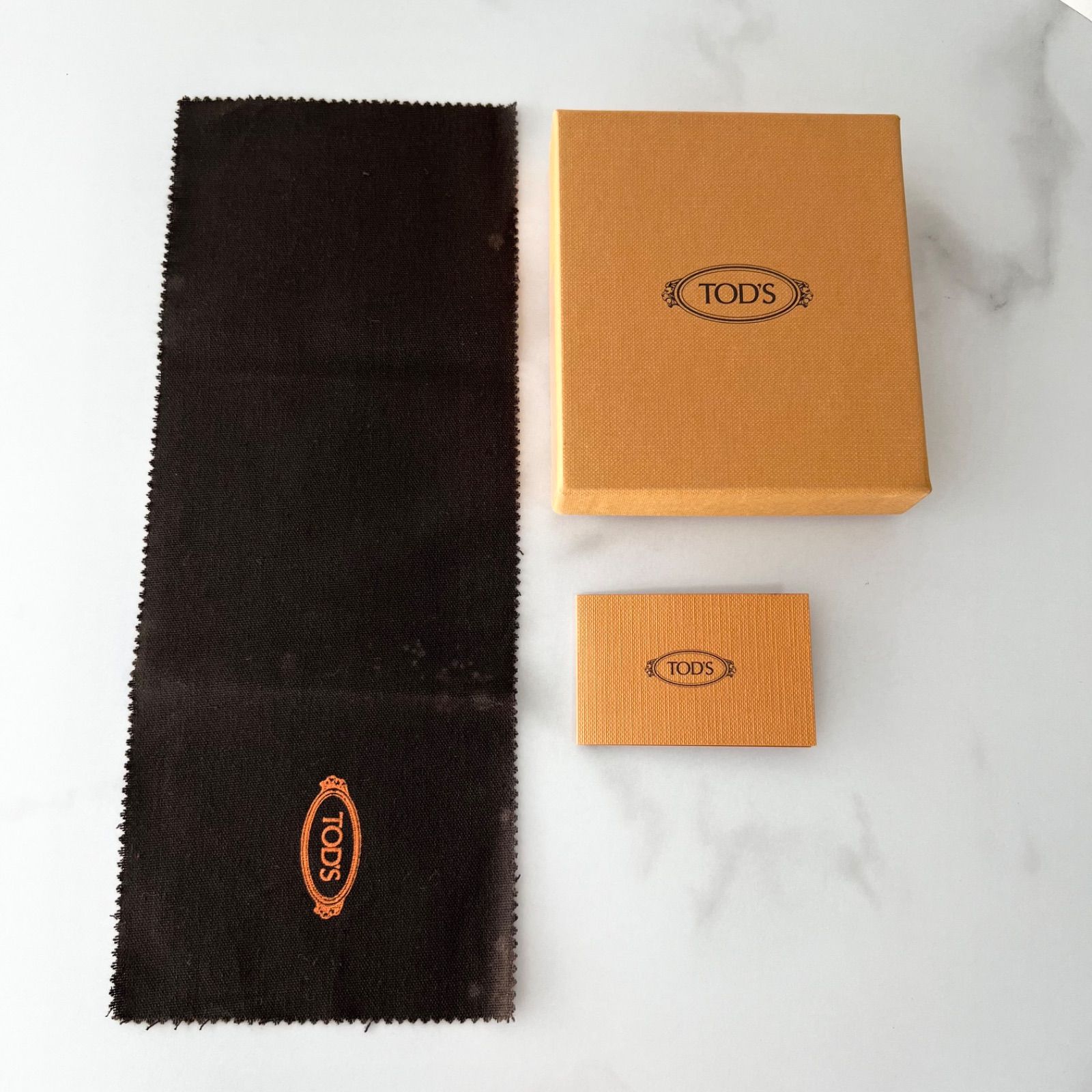 専用　　超美品★【TOD'S】ネイビー 二つ折り財布 トッズ TODS TOD'S 財布 折りたたみ財布 二つ折り メンズ レザー