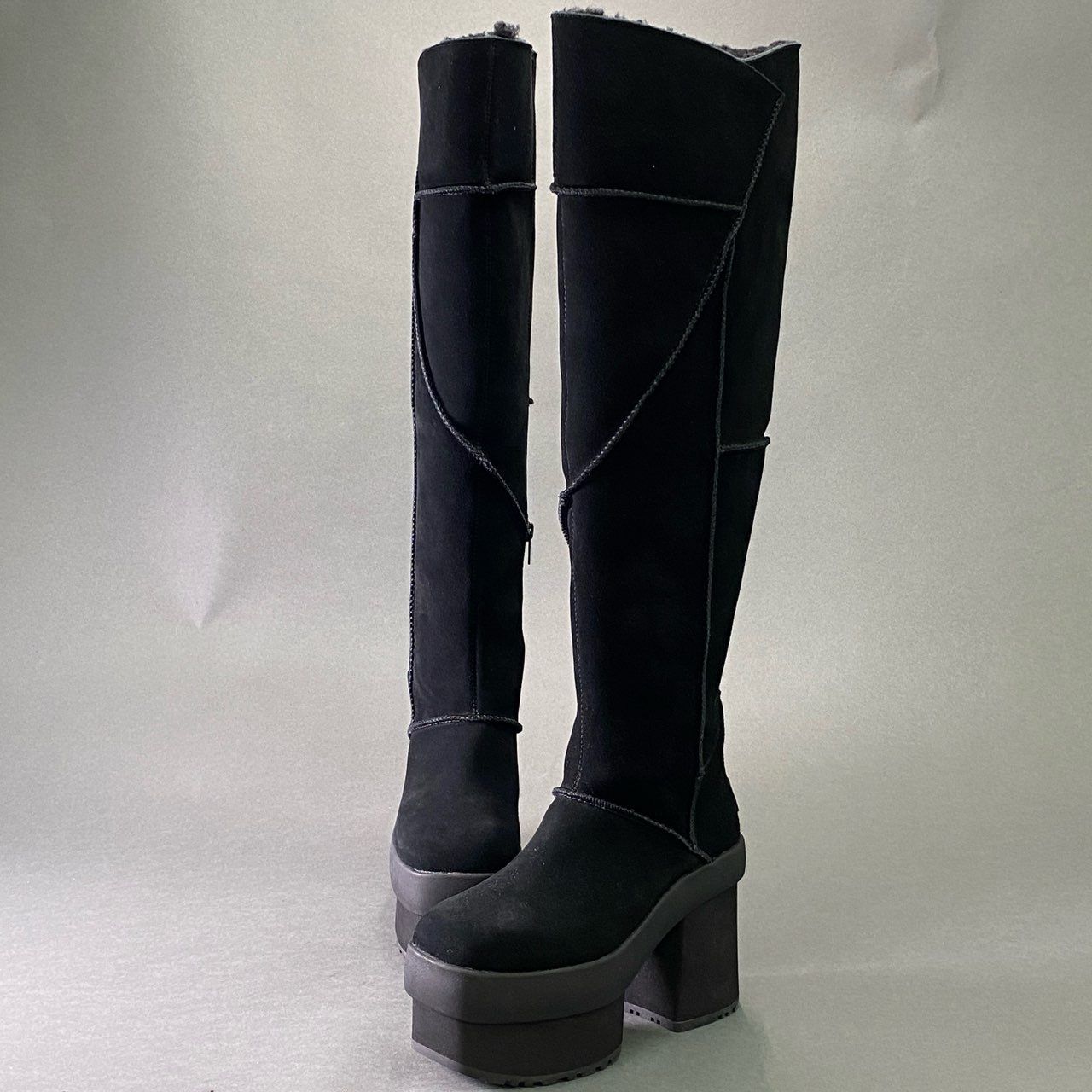 4f8 《美品》定価￥49500 UGG アグ New Heights Platform Xtra 厚底