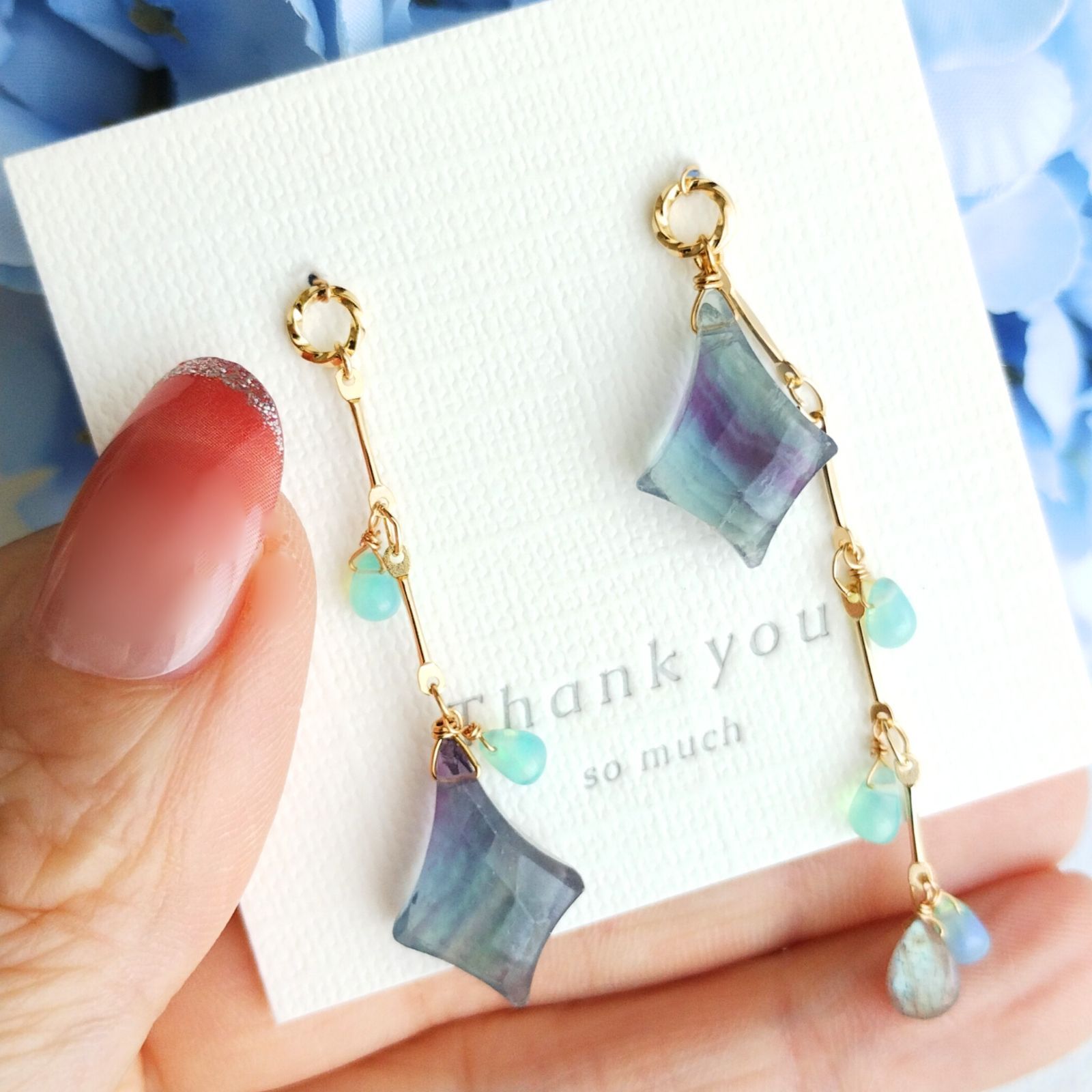 フランス産カラーチェンジフローライト&ラブラドライトのピアス 14kgf