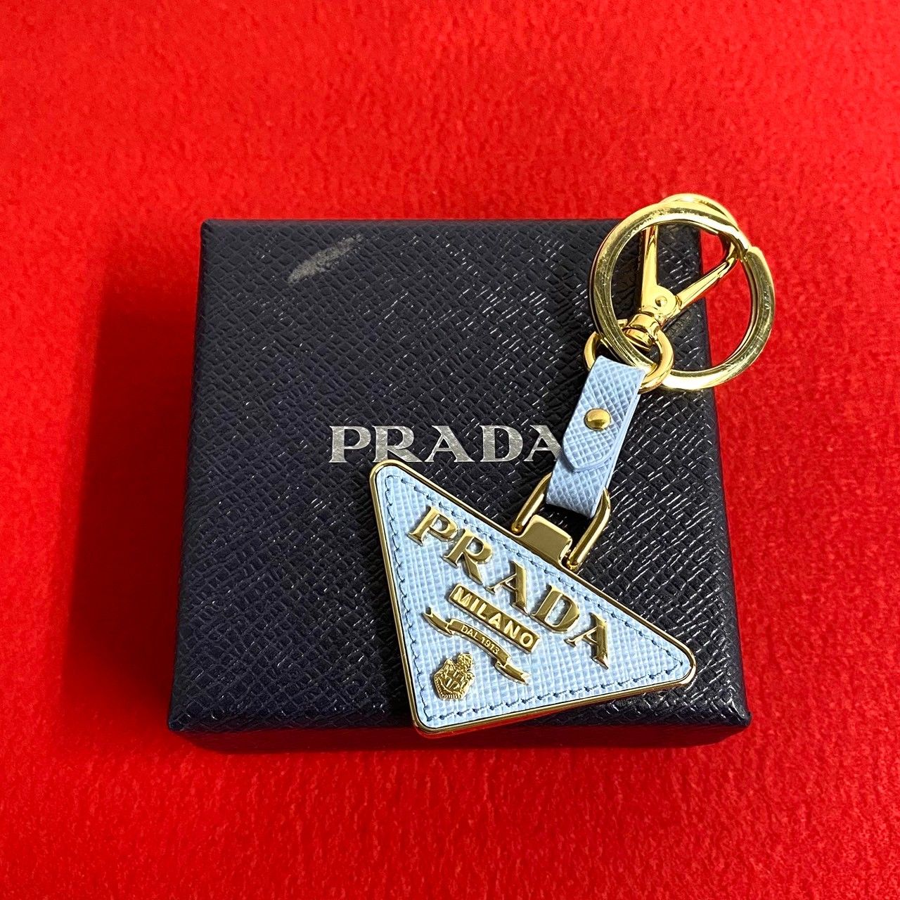ほぼ未使用 希少品 箱付き PRADA プラダ トライアングル ロゴ