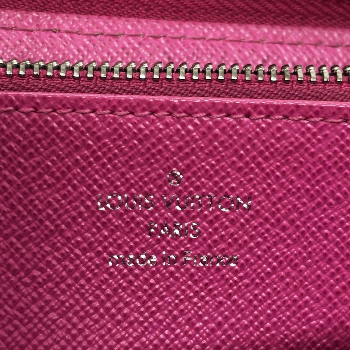 LOUISVUITTON　ルイヴィトン　エピ×モノグラムエクリプス　長財布 正規紙袋無料】ルイヴィトン 長財布 新品 財布 モノグラムエクリプス