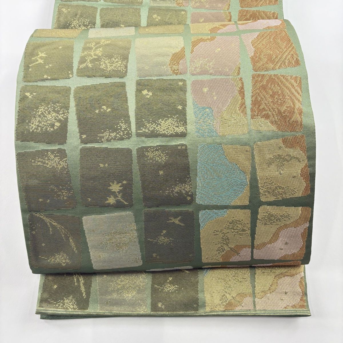 袋帯 美品 優品 川島織物 落款 関西仕立て 草花 鳥 箔 薄緑 六通 袋帯 美品 優品 川島織物 落款 関西仕立て 草花 鳥 箔 薄緑 六通