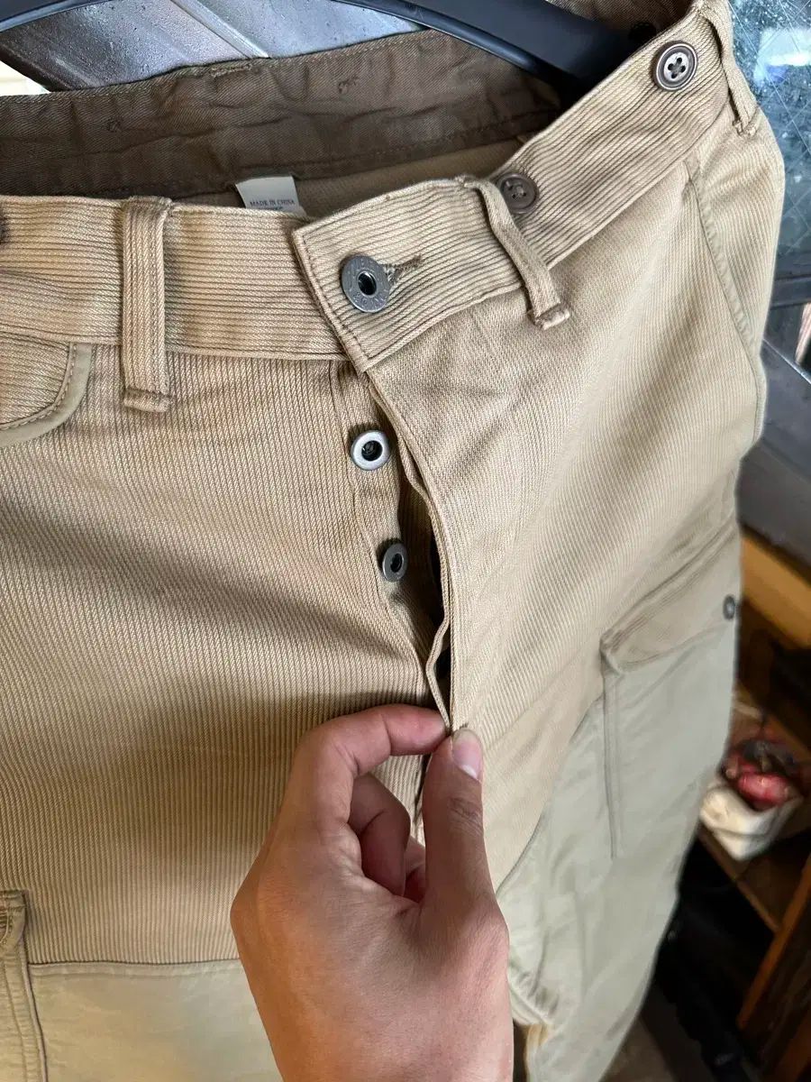 カーゴ パンツ