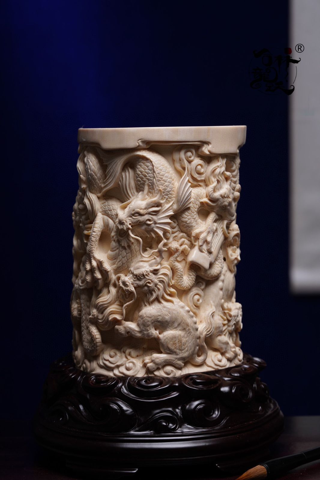 天然 マンモスの牙　精巧彫刻　竜生九子·筆筒 天然 マンモスの牙 精巧彫刻 竜生九子·筆筒 - メルカリ