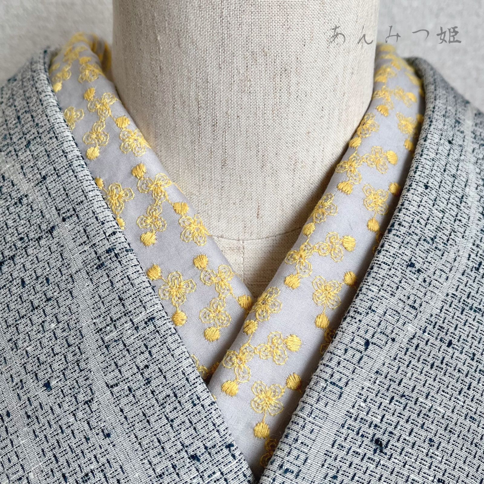 綿の刺繍半衿 ミモザ色の小花 - メルカリ