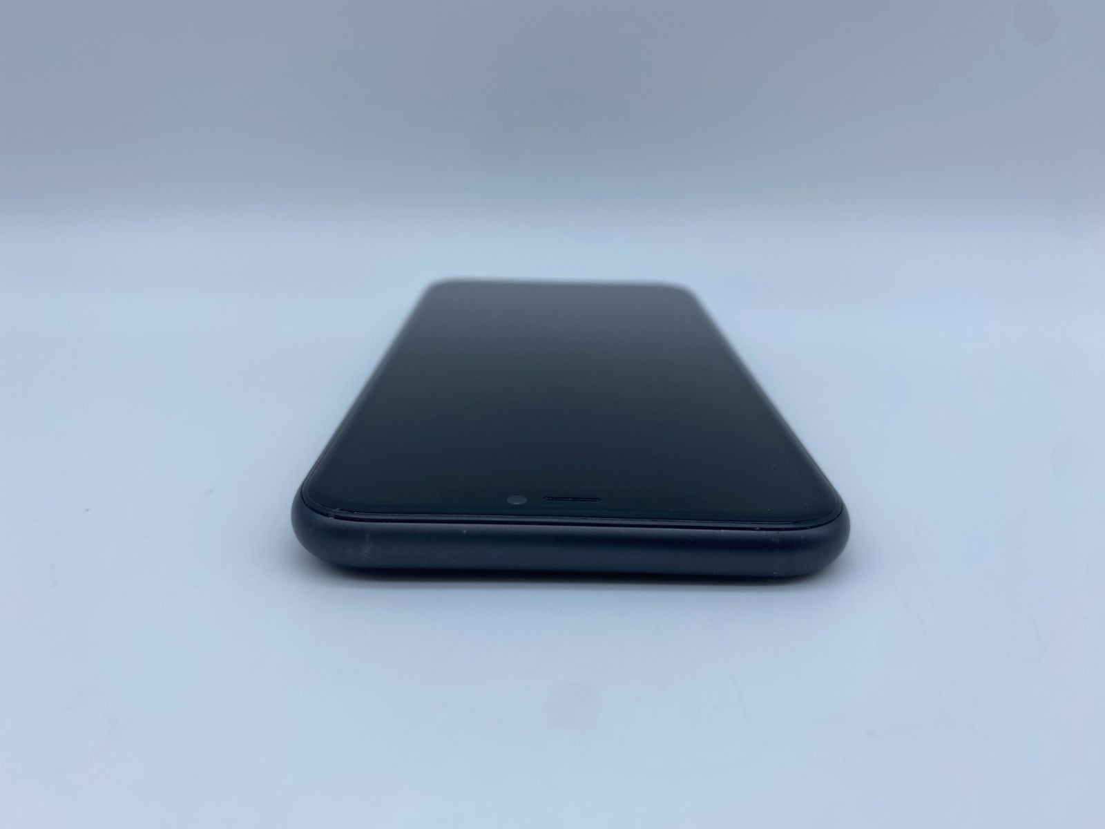 iPhone11 128GB ブラック/シムフリー/純正新品バッテリー100％/極薄