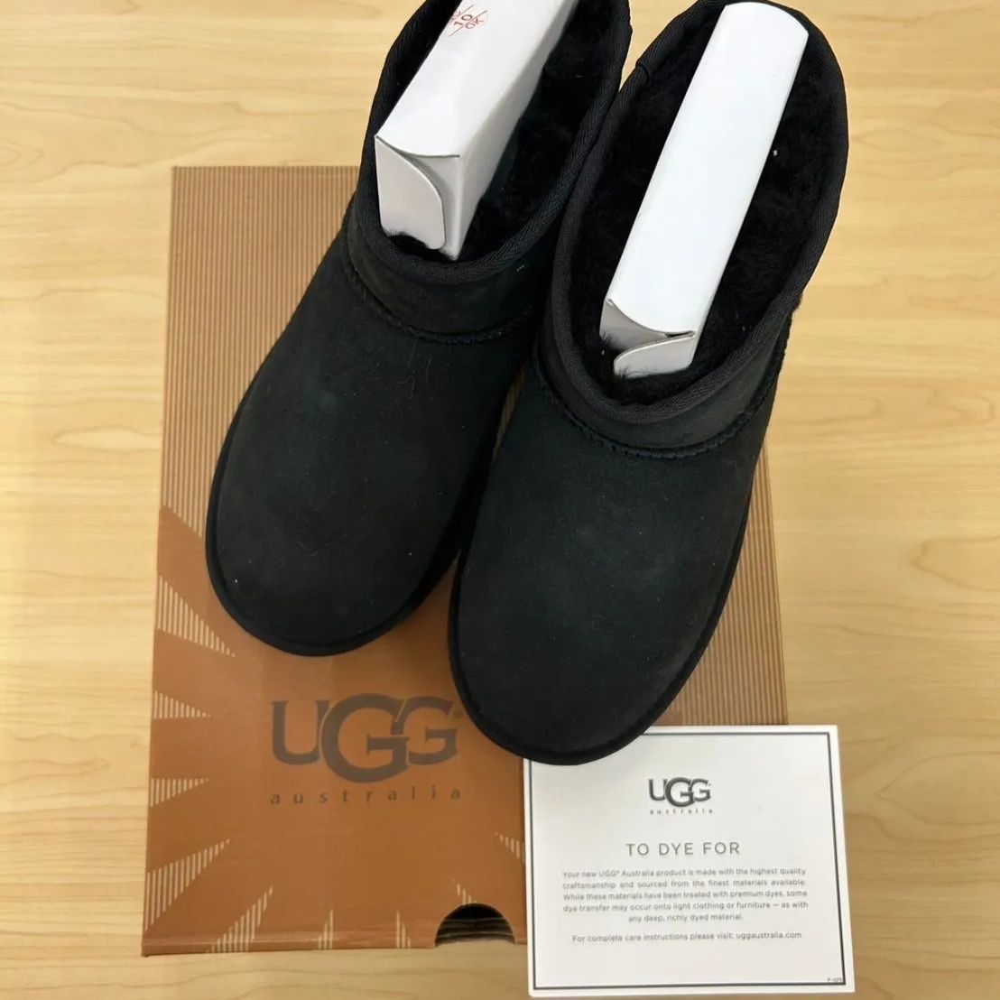 UGG ブラック ムートンブーツ 箱付き ◎【✨新品未使用✨】サイズ 23.5㎝ 箱あり UGG アグ K CLASSIC