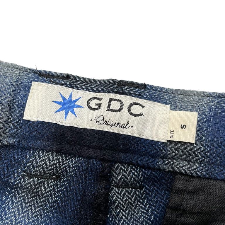 GDC CHECK CROPPED TRACK SLACKS - メルカリ