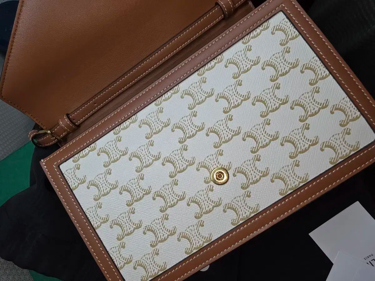 ■CELINE■トリオンフキャンバス ミディアム フォルコ バッグ CELINE】トリオンフ キャンバス ミディアム フォルコ バッグ