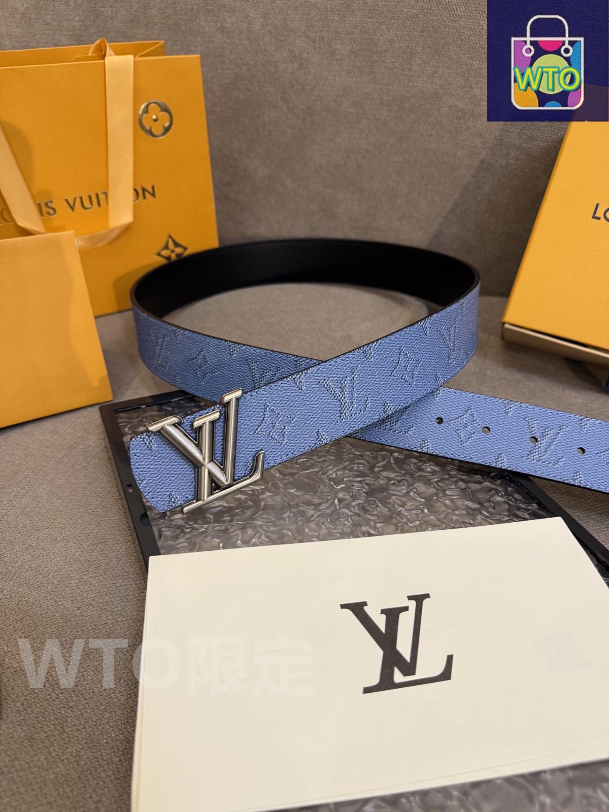 ルイヴィトン　ベルト　リバーシブル ルイヴィトン ベルト・LV イニシャル 40MM リバーシブル