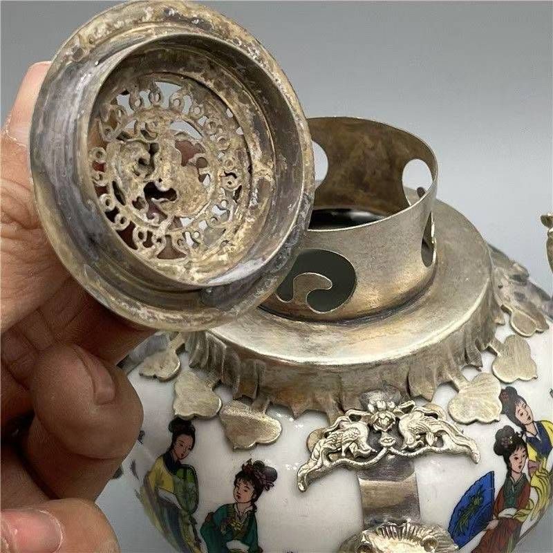 中国古玩粉彩唐人物色絵香炉【桐箱付】 中国 古玩 大明萬暦年製 赤絵 龍図 香炉(香爐、三つ足)(R-062599