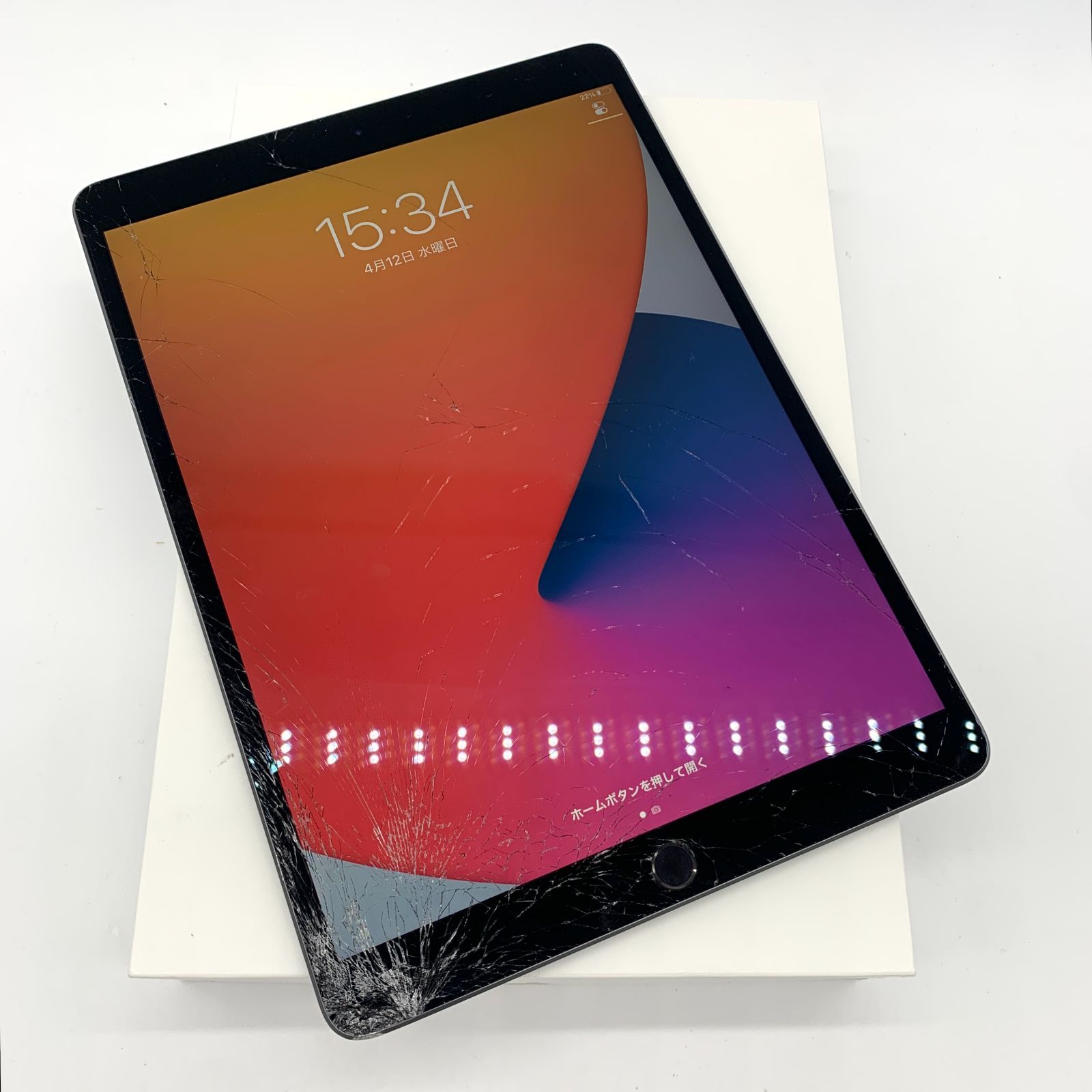 ▽iPad Air (第3世代) Wi-Fiモデル 64GB スペースグレイ MUUJ2J/A 