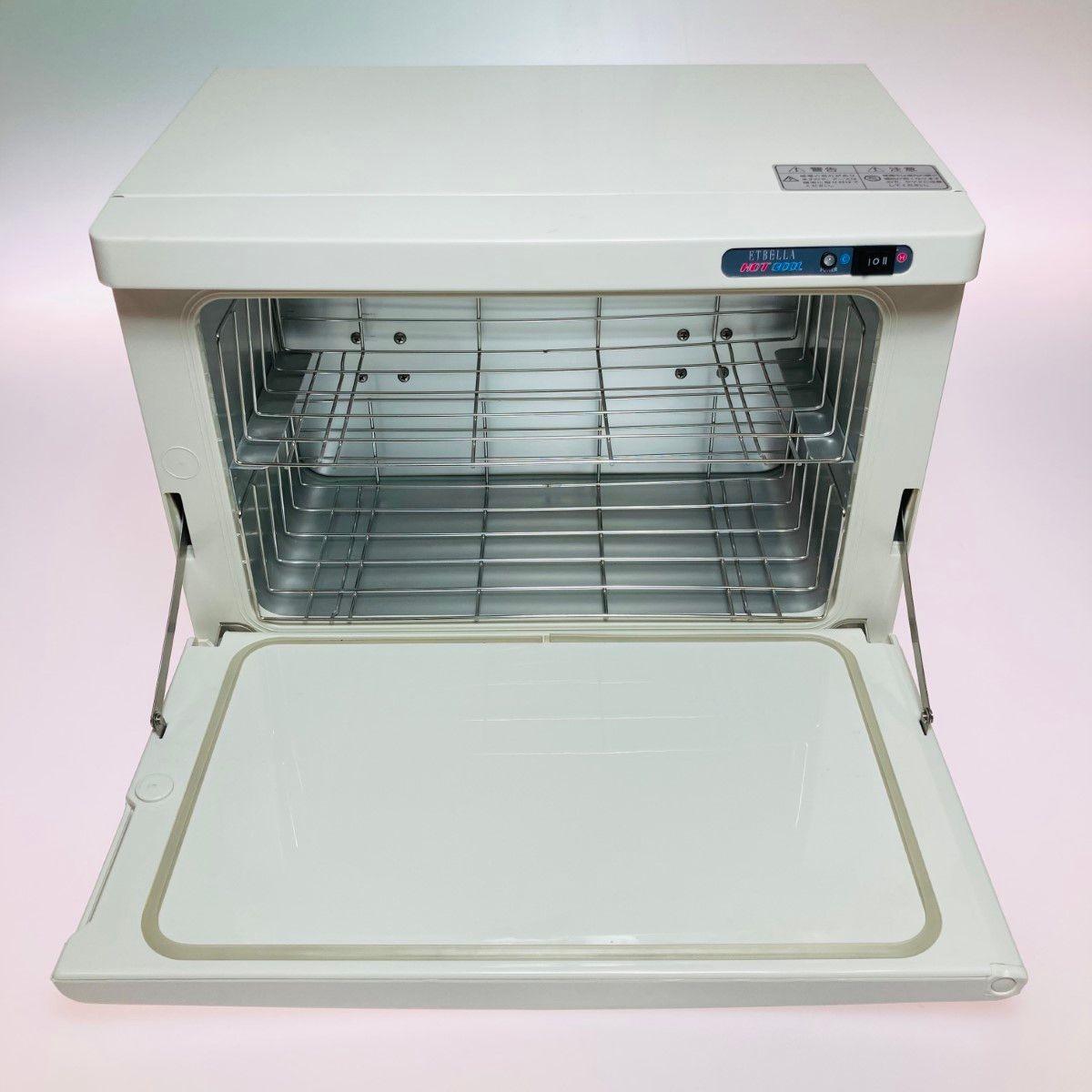 便利なホット、クール切替機能付きのタオルウォーマーです。 タオル