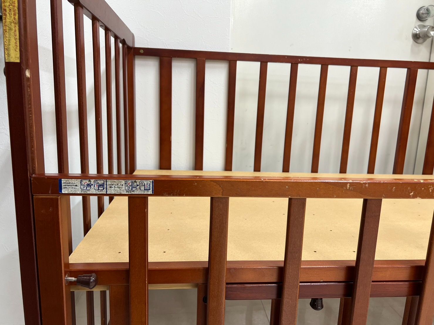 ヤトミ ハピネス ベビーベッド 70×120cm キャスター付 収納付 【要確認】一部破損・欠品あり ヤトミ ハピネス ベビーベッド 70×120cm キャスター付 収納付 【要確認