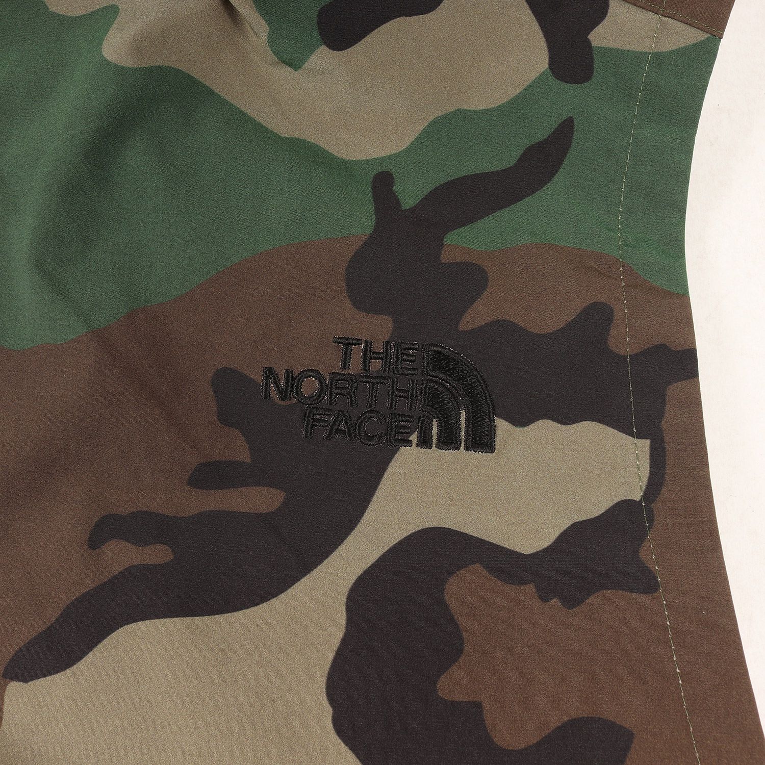 新品正規品  ノースフェイス FACE NORTH THE ベスト カモフラージュ サイズ:L ベスト