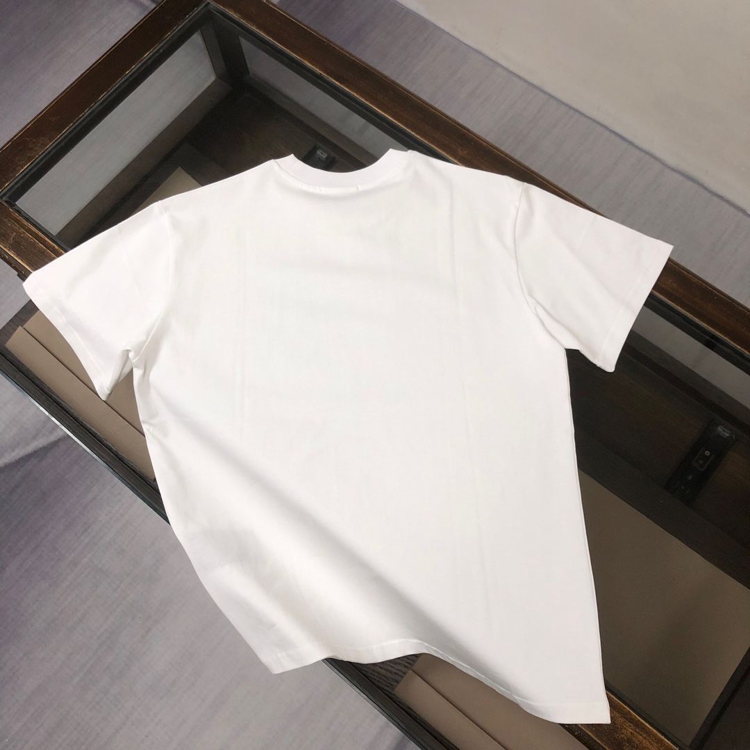 PRADA ホワイト Tシャツ ロゴプリント 本日限定特価】PRADA 春夏 ロゴプリントTシャツ [本日特価|新品