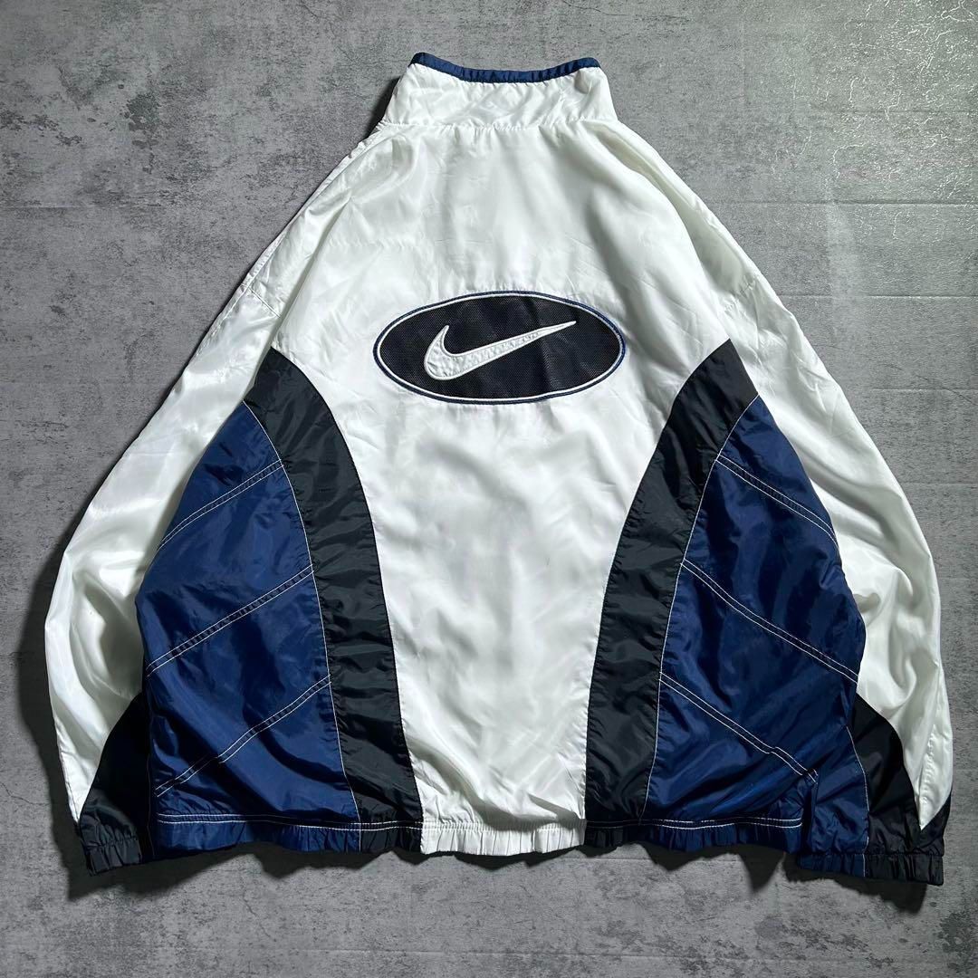NIKE ナイキ