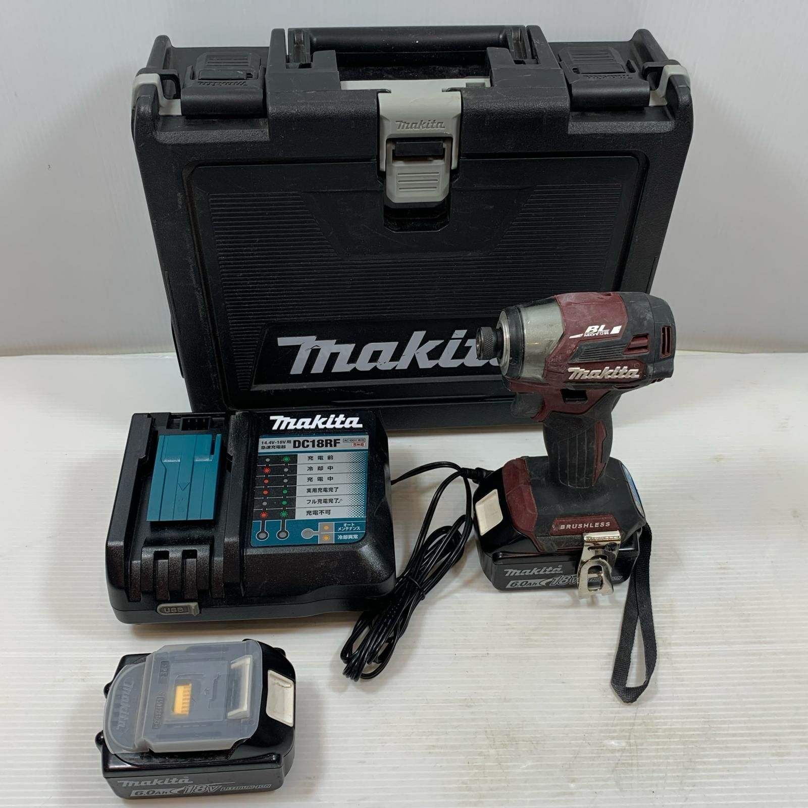 κκMAKITA マキタ 締め付け工具 TD173DGX 充電器 充電池2個 ケース付 コードレス式 18v TD173DGX レッド