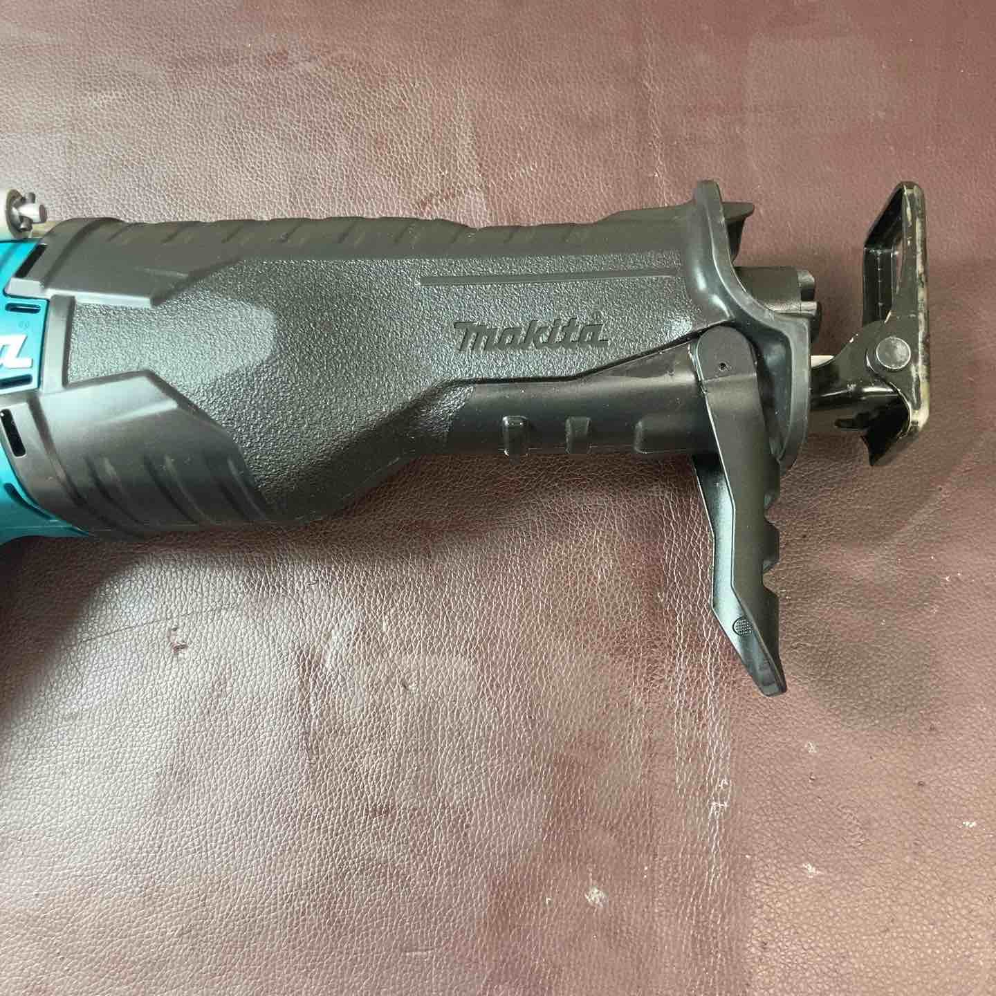 18V コードレスレシプロソー