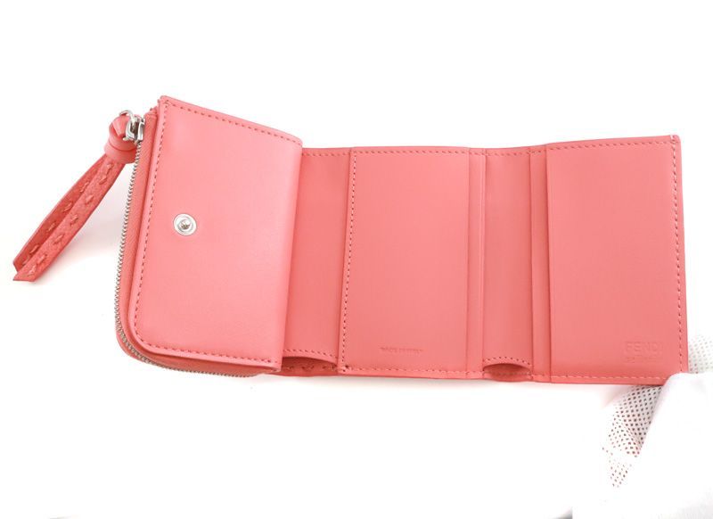 未使用に近い　フェンディ　財布　ピーカブーマイクロ　三つ折り　セレリア 8M0499AURNF1SXX_01