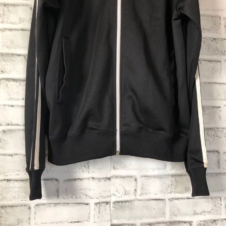 【FRED PERRY】刺繍トラックジャケット ジャージ 月桂樹 ブラック L Fred Perry⭐️トラックジャケット/ジャージ 刺繍月桂樹 ブラック