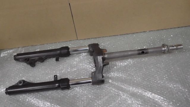 アドレスV125S　CF4MA-112xxx　の　フロントフォーク:#1684819921