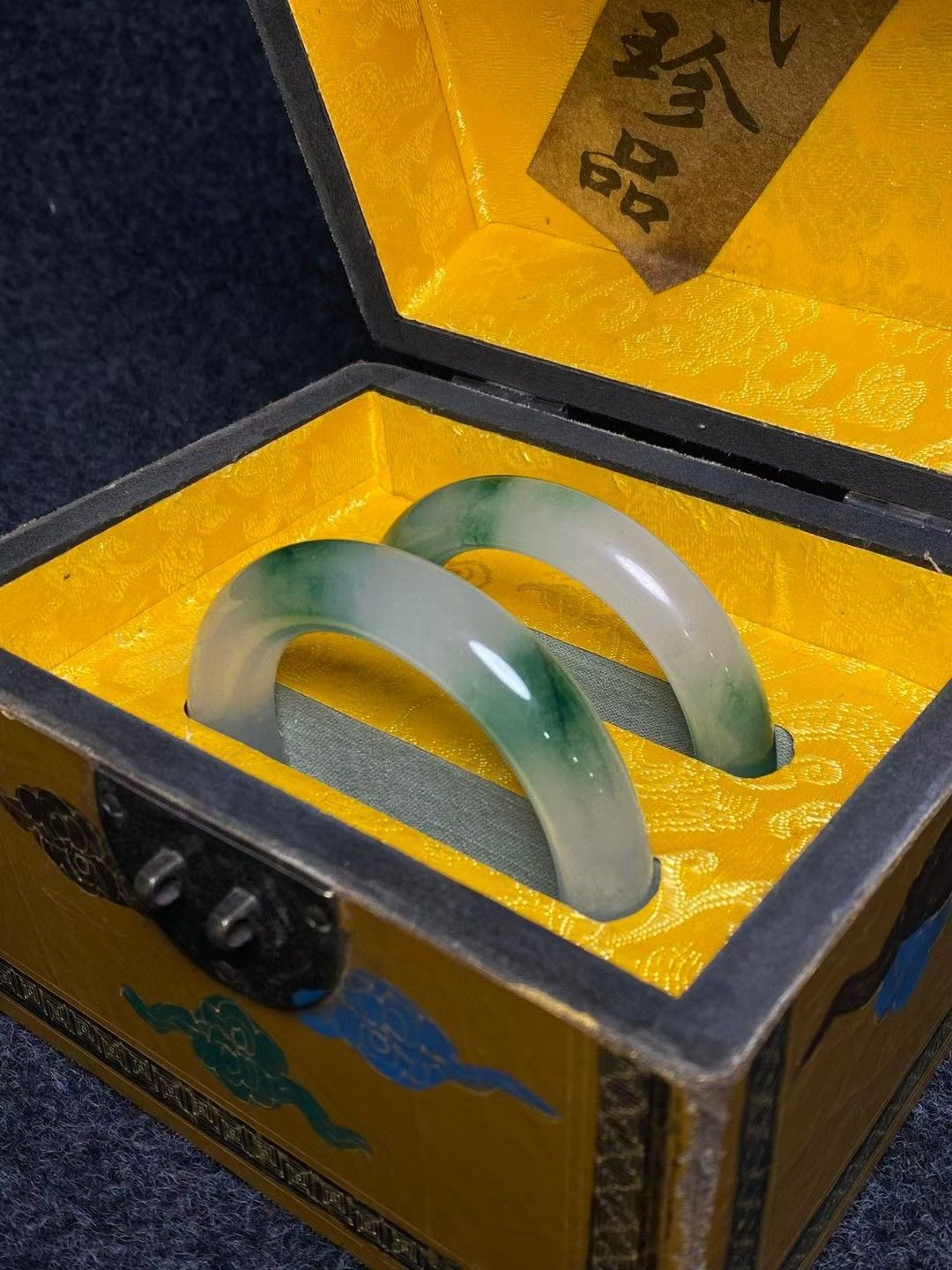 中国骨董・家族収蔵・玉石腕輪・アクセサリー・装身具・装身具