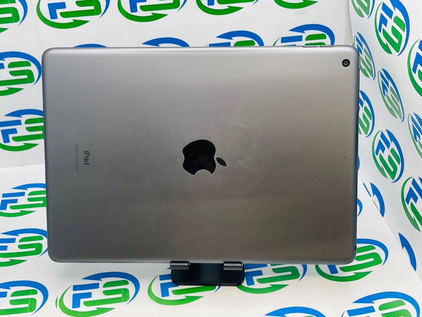 iPad第9世代 64GB スペースグレー wifiモデル MK2K3J/A Apple iPad 第9世代