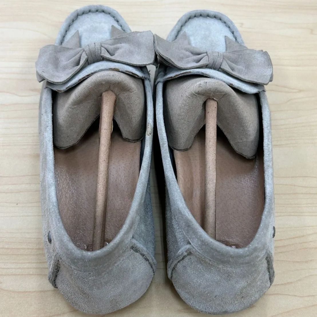 ◎【✨靴✨】UGG アグ リボン シューズ モカシン W DAKOTA SUEDE BOW 