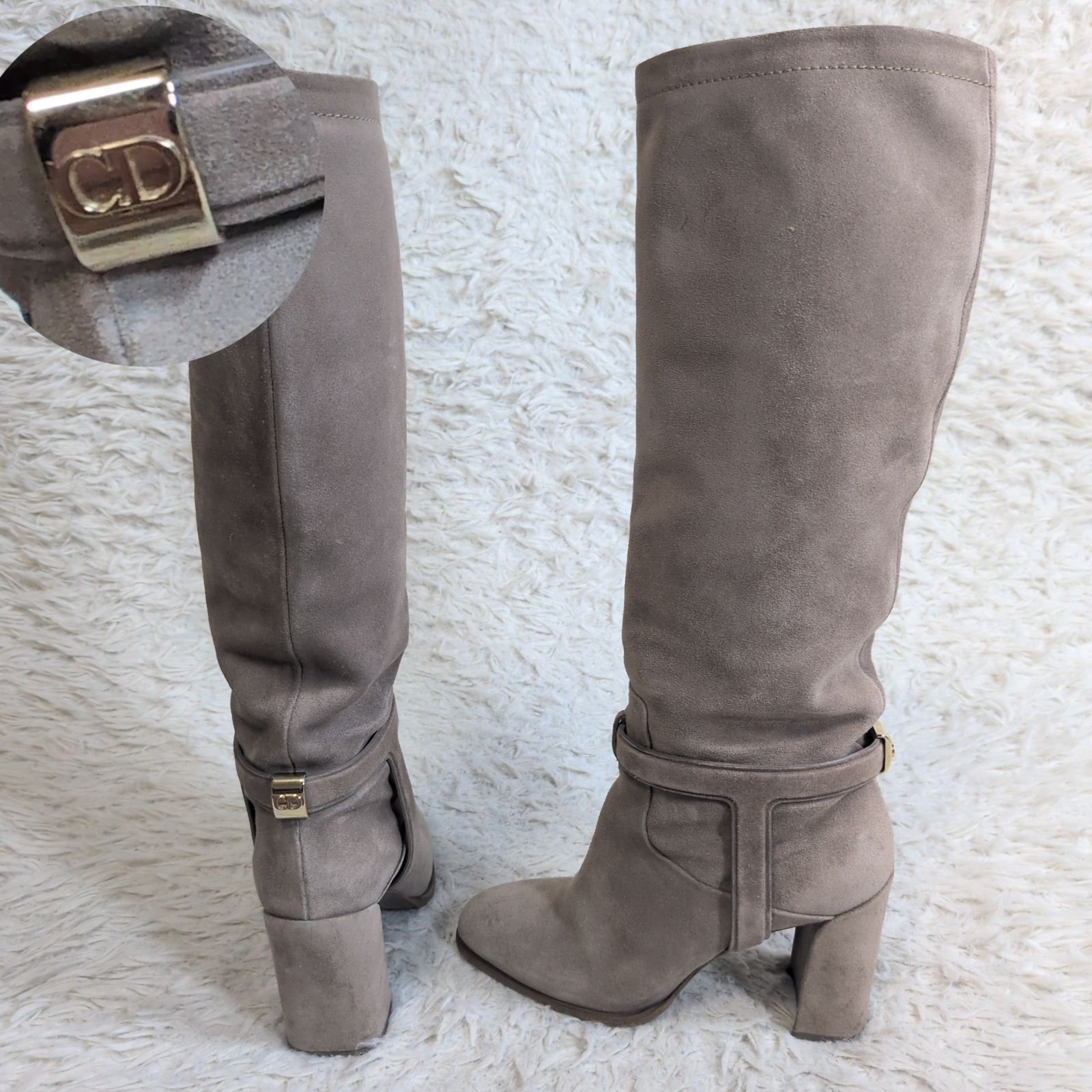 デザイン ️CHRISTIAN DIOR クリスチャンディオール ヴィンテージ ロングブーツ スウェード スエード ベルト CDロゴ ベージュ チャンキーヒール ラウンドトゥ 36 1|2 イタリア製 23.5相当