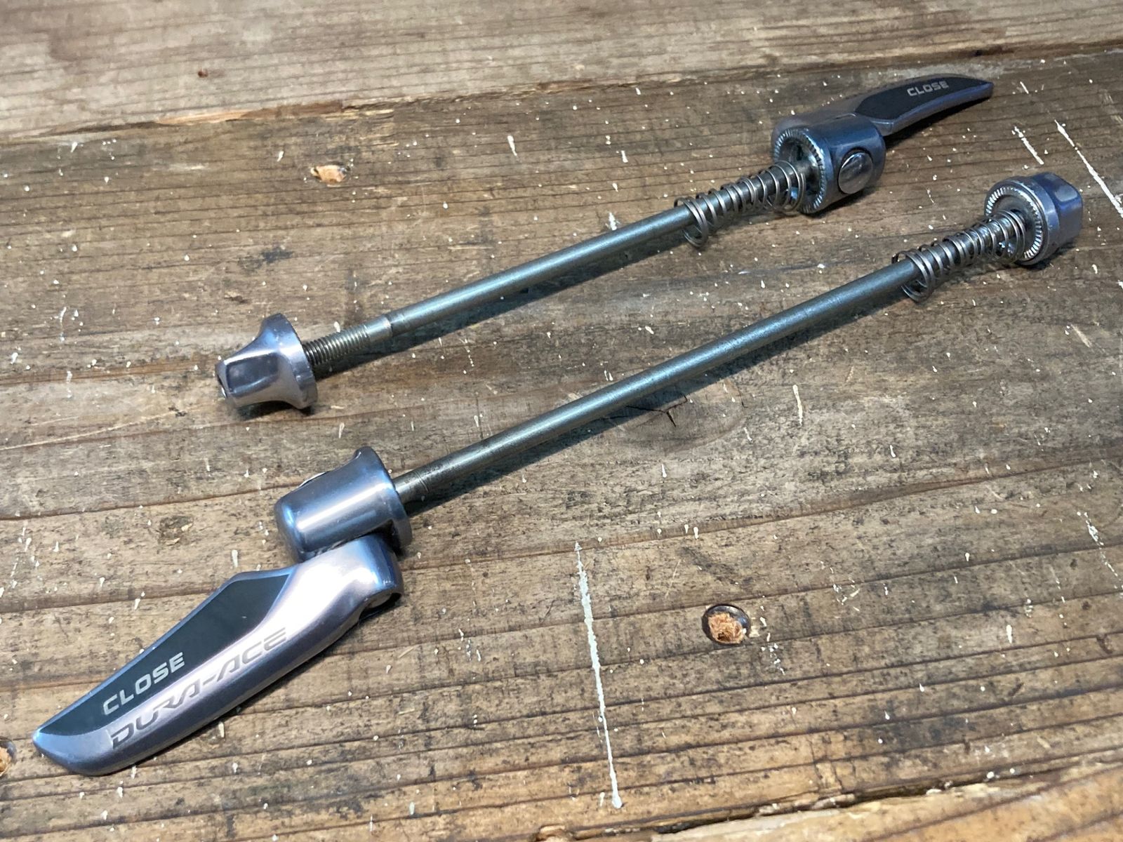 IN830 シマノ SHIMANO デュラエース DURA-ACE WH-9000 クイックリリース 100|130mm