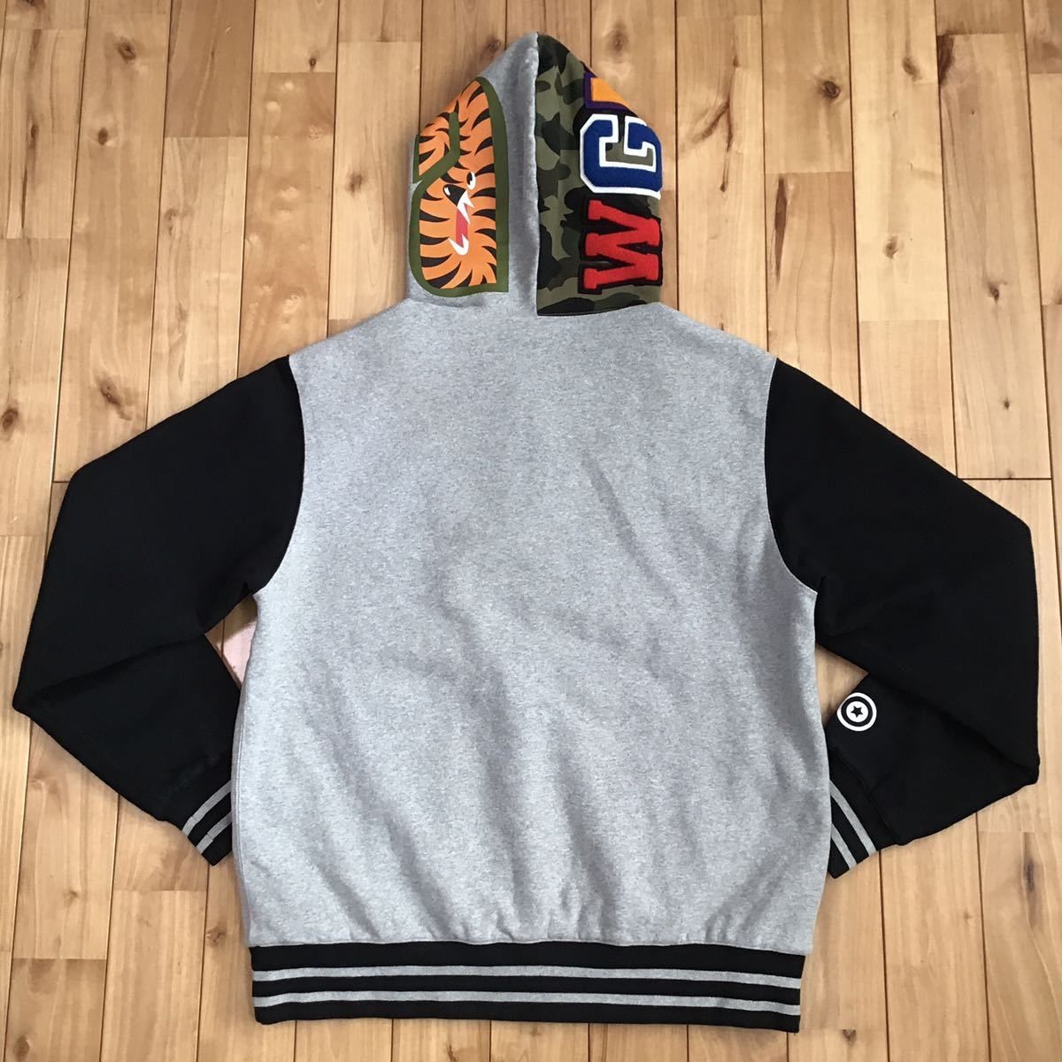 BAPE 中綿キルティング シャークパーカー - メルカリ 