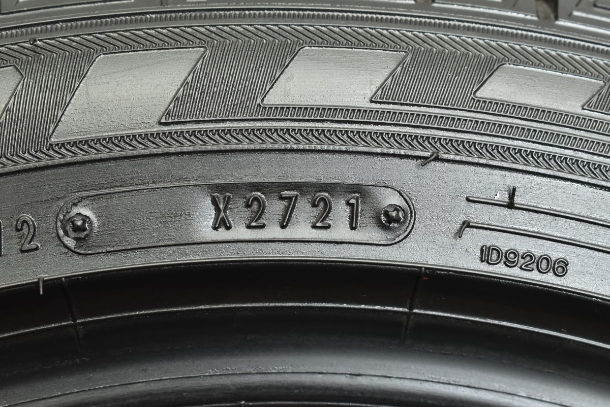 バリ溝 レクサススタッドレス235/45R18 DUNLOP WM03 22年製 バリ溝 レクサススタッドレス235/45R18 DUNLOP WM03 22年製 DL