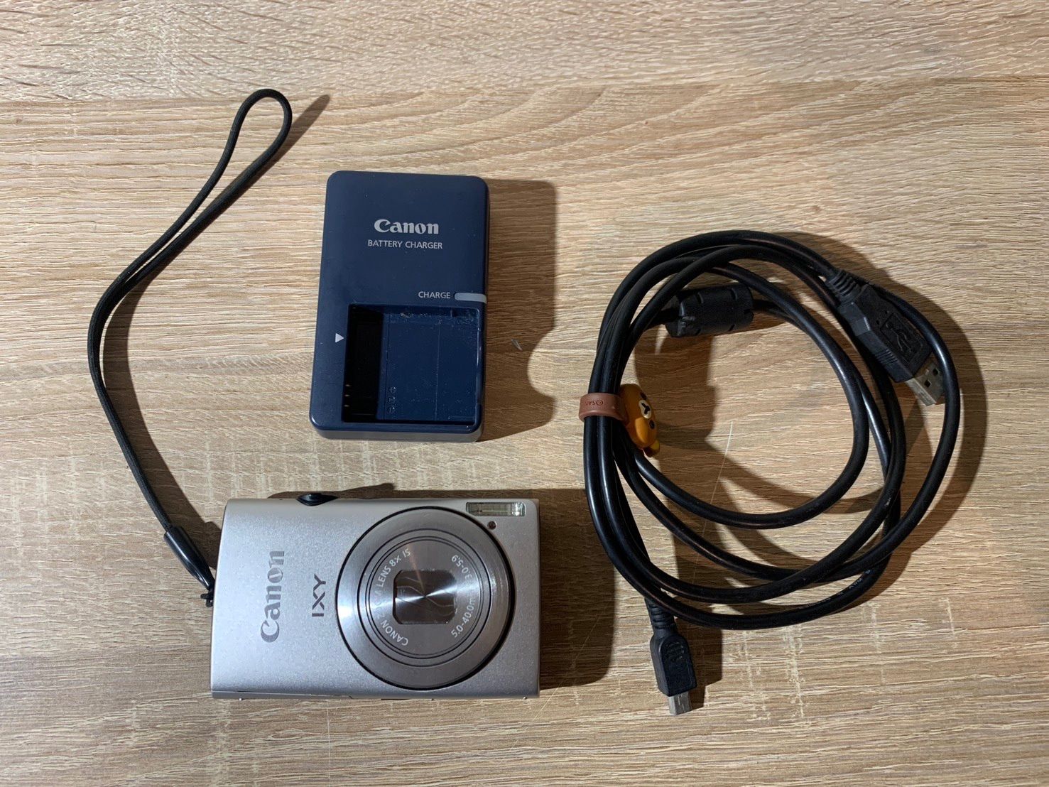 5988 Canon IXY 600F シルバー デジカメ 動作 済み