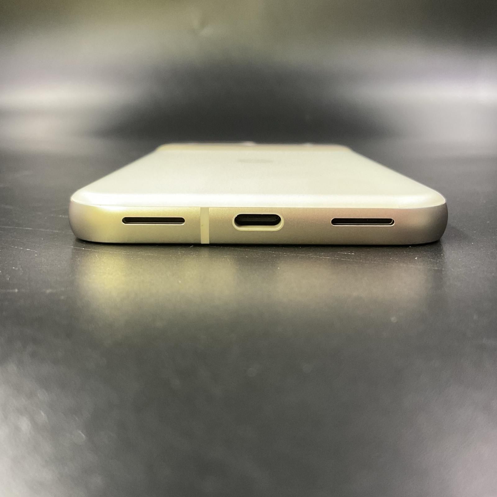 Google Pixel 8a 128GB Porcelain Softbank G576D 白ロム 超美品 動作 