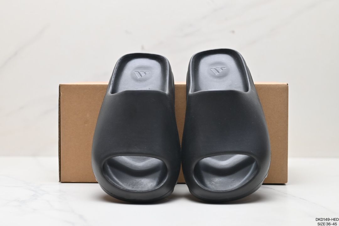 アディダス イージースライド 