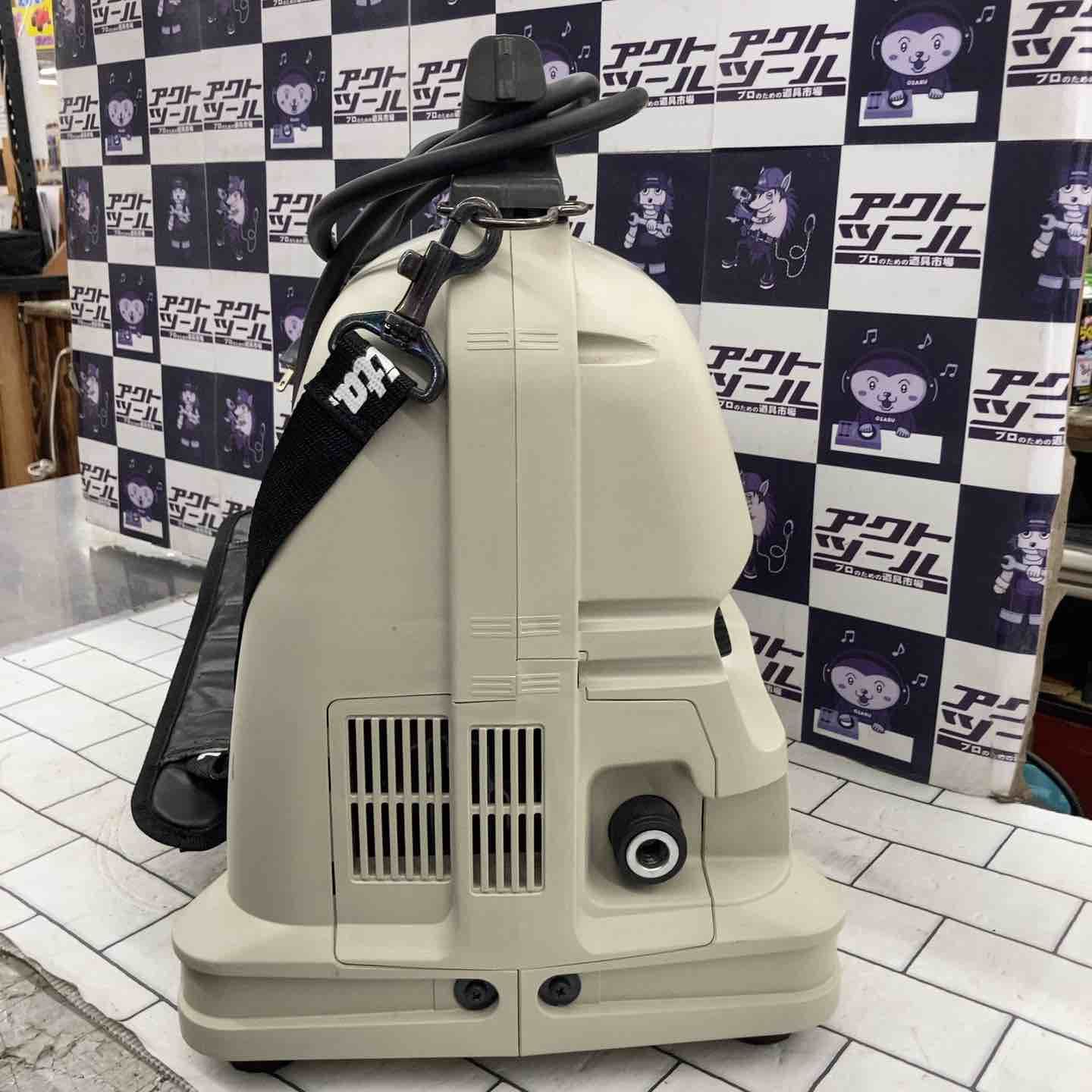 AC700