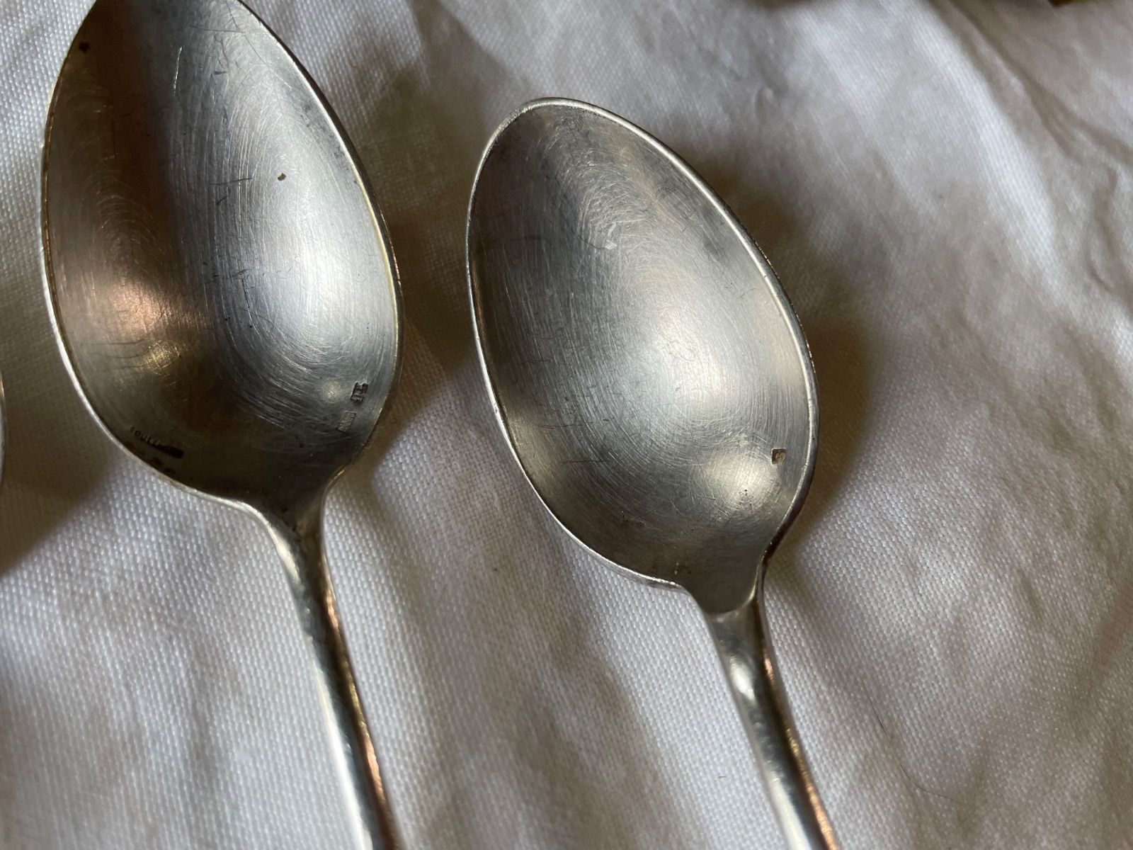 全商品送料無料! 4本セット フランスアンティーク シルバーメタル デザートスプーン セット 853 品質保証、最安値に挑戦！