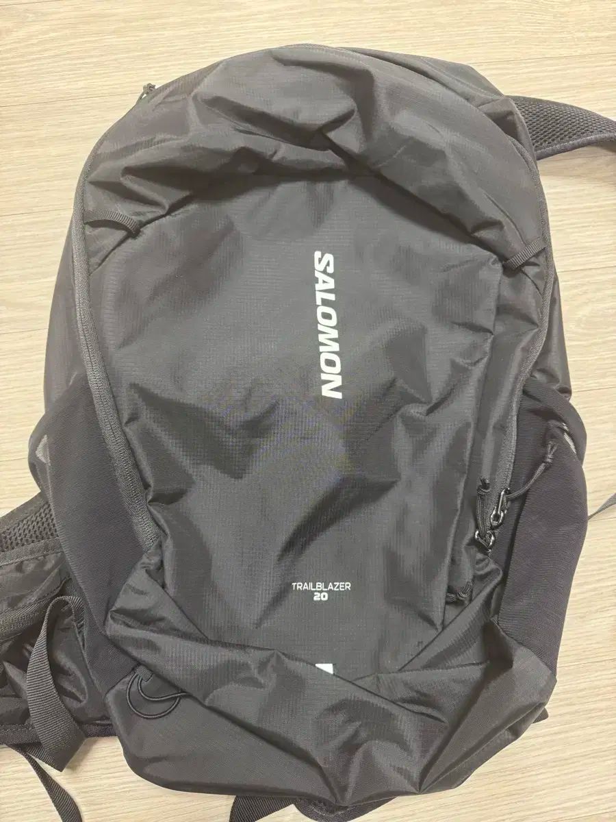Salomon サロモン トレイルブレイザー 20 バックパック ブラック