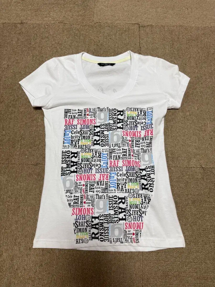 ME:I 石井蘭 Hi-Five ユニバ CDBOX B賞 ネックストラップ ME:I 石井蘭