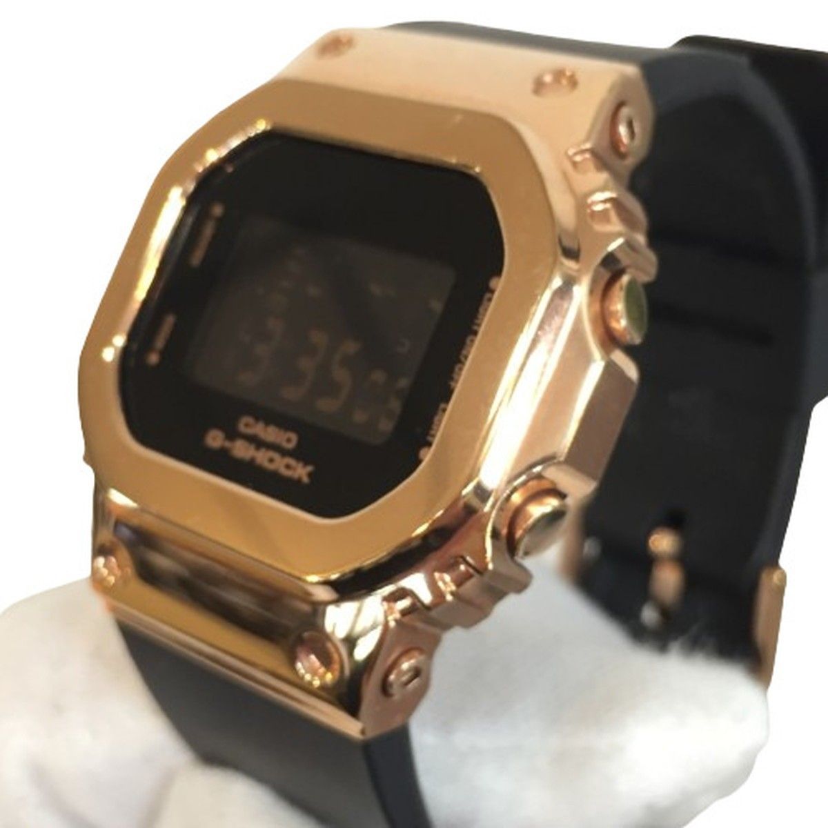 腕時計 デジタル