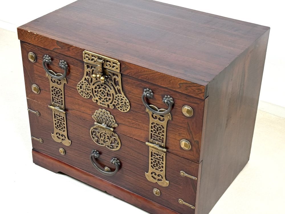 ☆韓国李朝箪笥(韓国李朝家具) 韓国製アンティーク家具☆ 在庫No.i