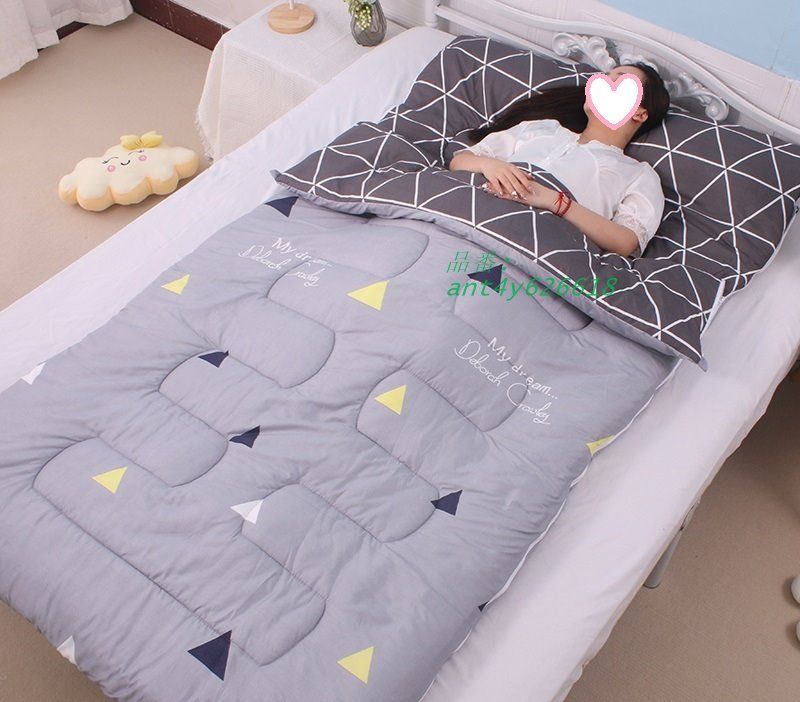 寝袋 シュラフ封筒型 軽量 保温 スリーピングバッグ アウトドア 防災用 収納パック付き 丸洗い 車中泊 春夏秋冬 登山 キャンプ コンパクト 避難用 ant4y626618