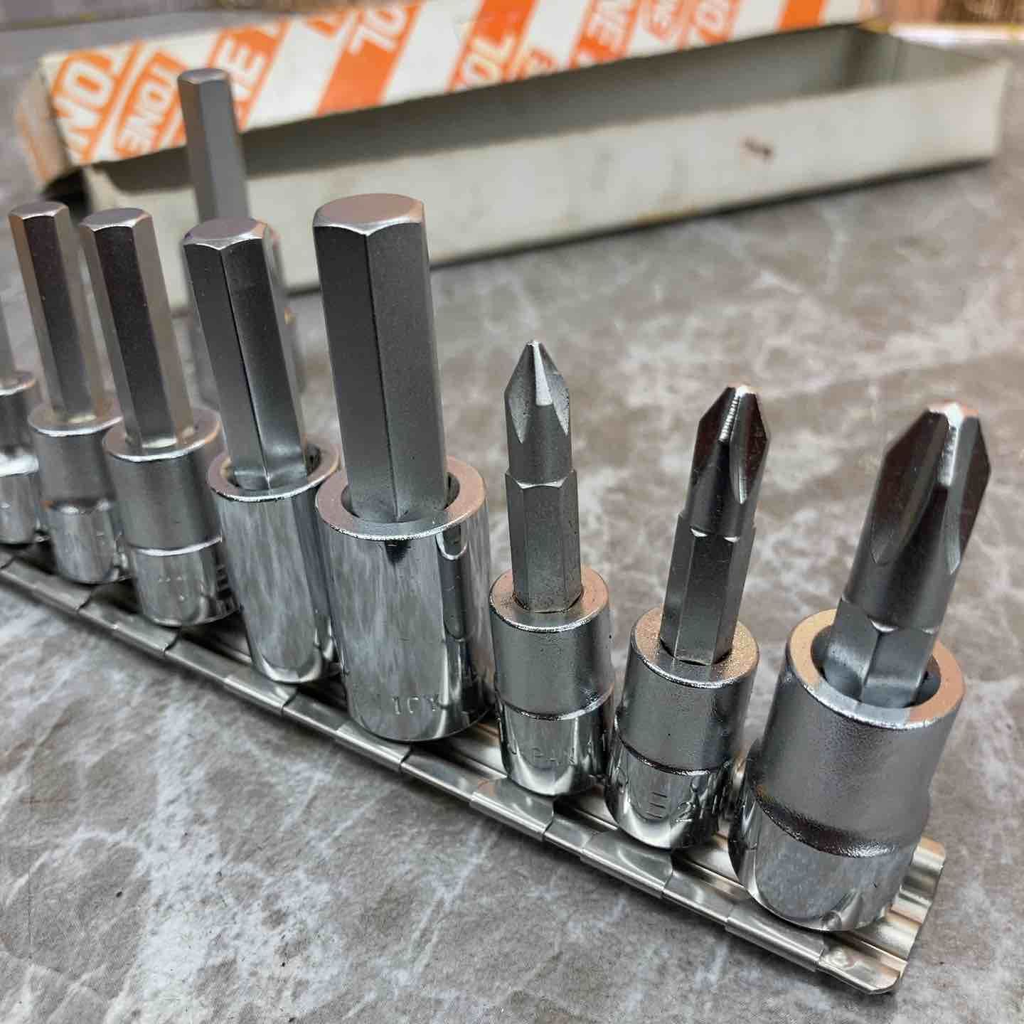 【りょうさん専用】ギギ1＆ポールセット EQUAL 機械式ディスクブレーキキャリパー（ポストマウント