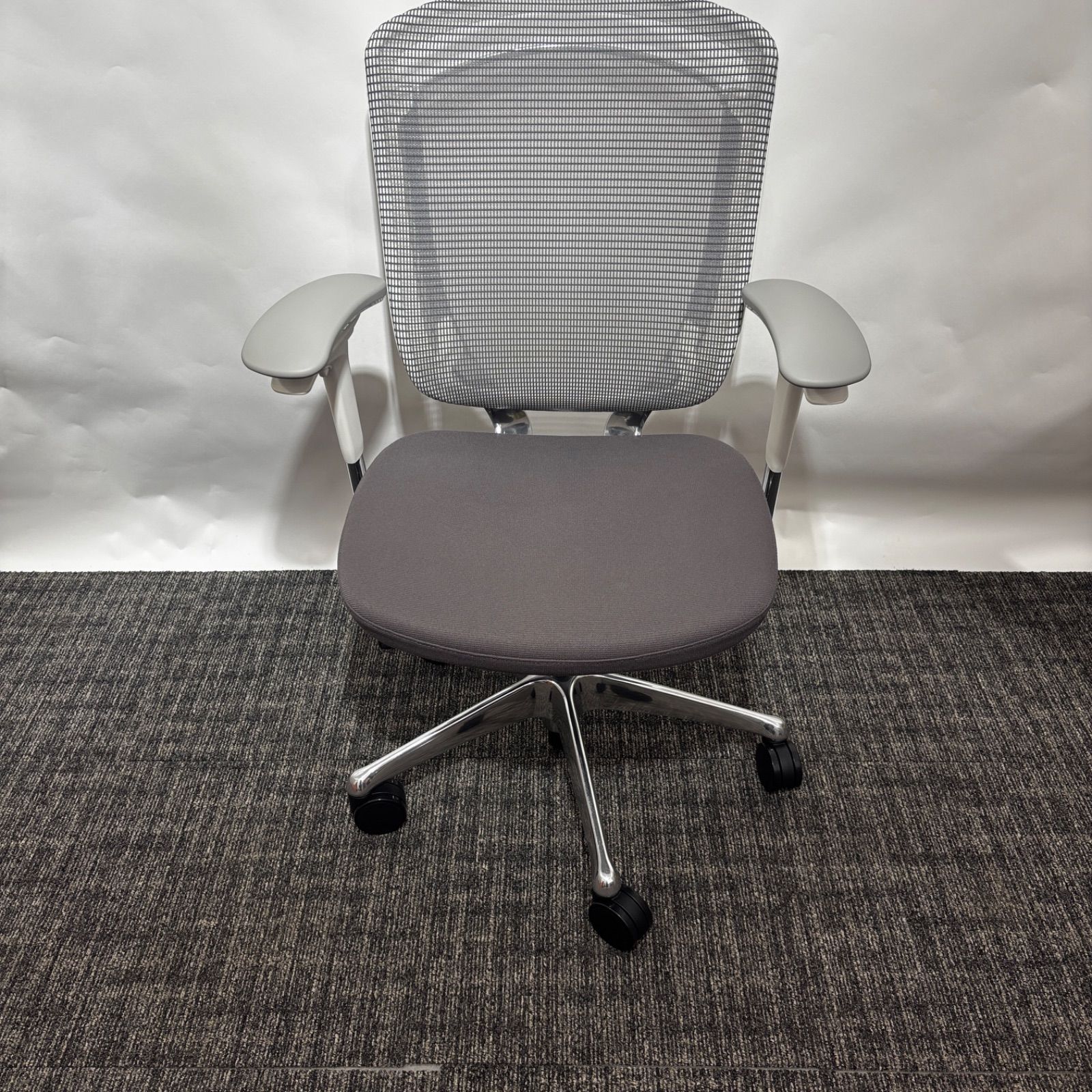 オカムラ コンテッサ セコンダ 【沖縄受取り可能な方限定m(_