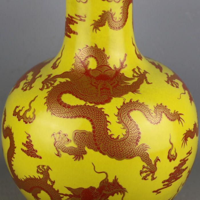 中国美術  パステル蒔絵五龍紋天球瓶  景徳鎮  装飾品 現代工芸品美術品 置物 中国美術 パステル蒔絵五龍紋天球瓶 景徳鎮 装飾品 現代工芸