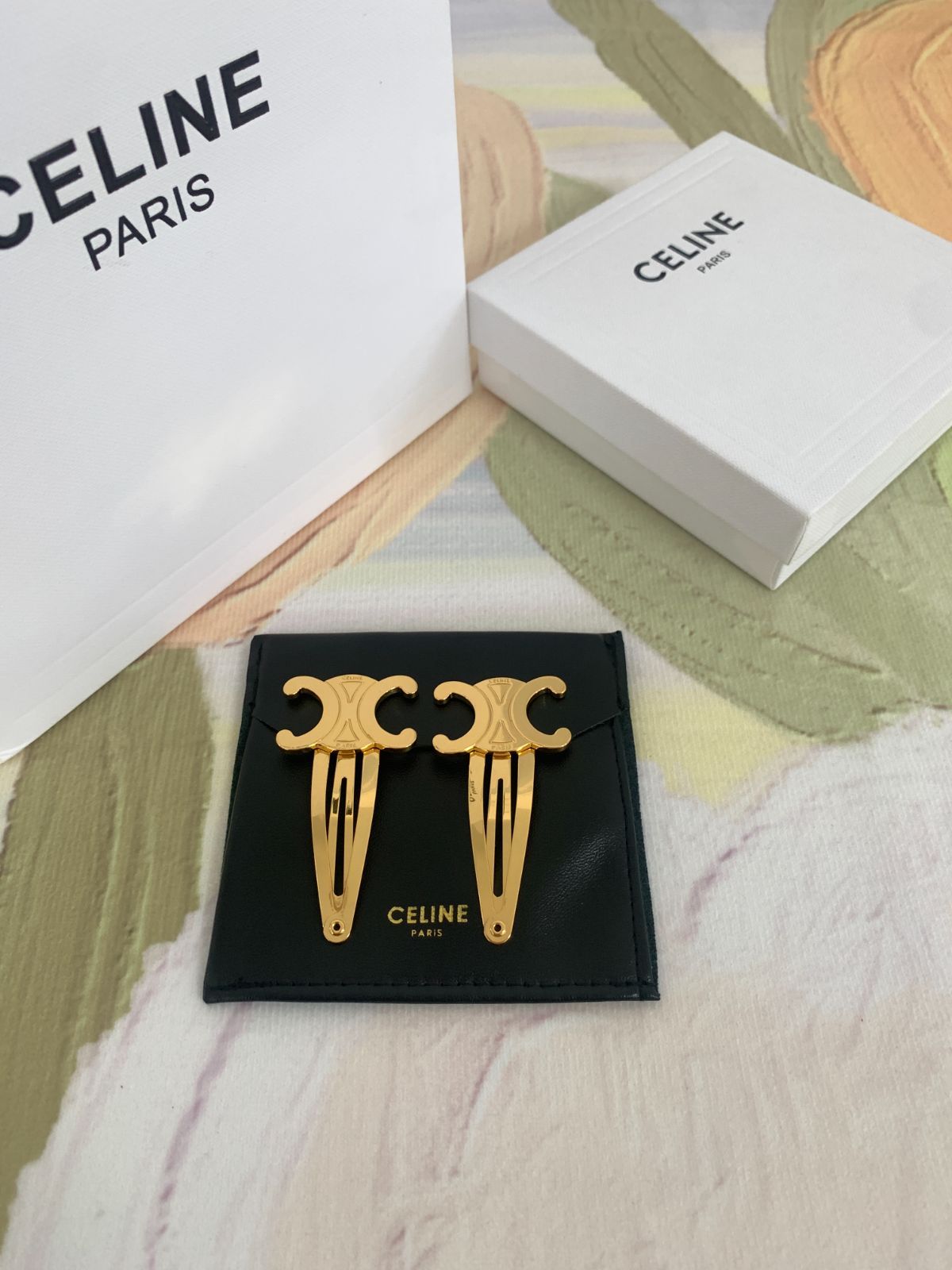 CELINE セリーヌ トリンフ スナップヘアクリップ 2個セット ꕤゴールド ヘアピン