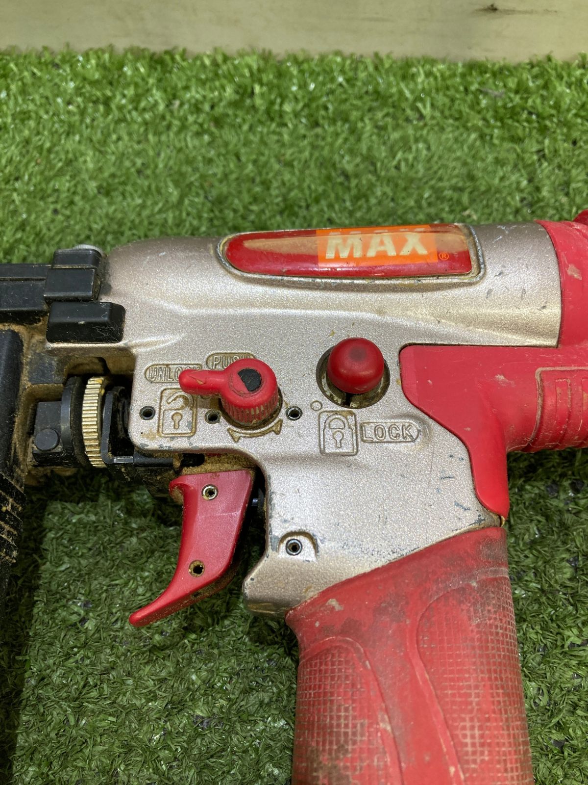 MAX